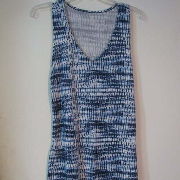 GAIAM Tops - Gaiam Blue and White Tank Large Longer Tunic Style Sleeveless Super Soft
